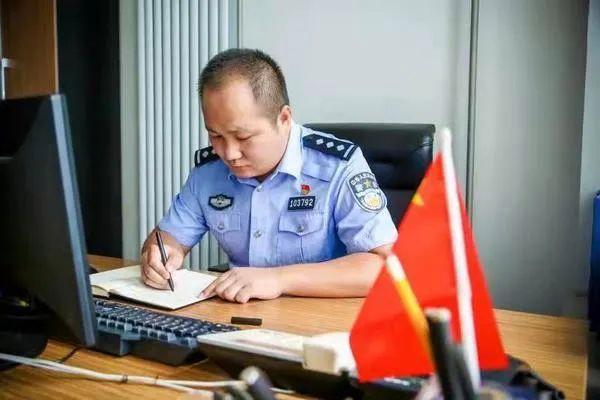策略宝 杨旭恒递补为河南省委委员，曾在暴雨中救出51名群众